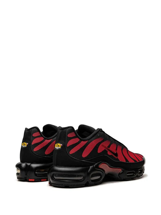 NIKE AIR MAX PLUS "BRED REFLECTIVE"