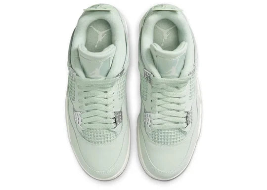 Air Jordan 4 Retro ‘ABUNDANCE/SEAFOAM’