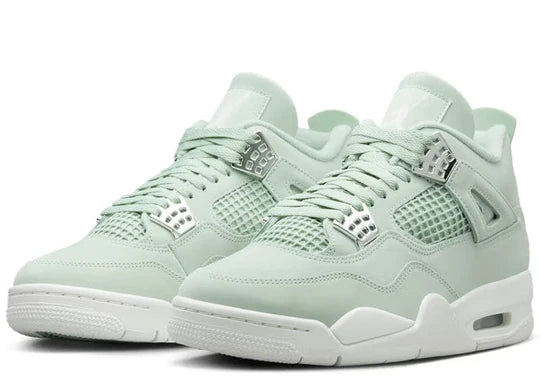 Air Jordan 4 Retro ‘ABUNDANCE/SEAFOAM’